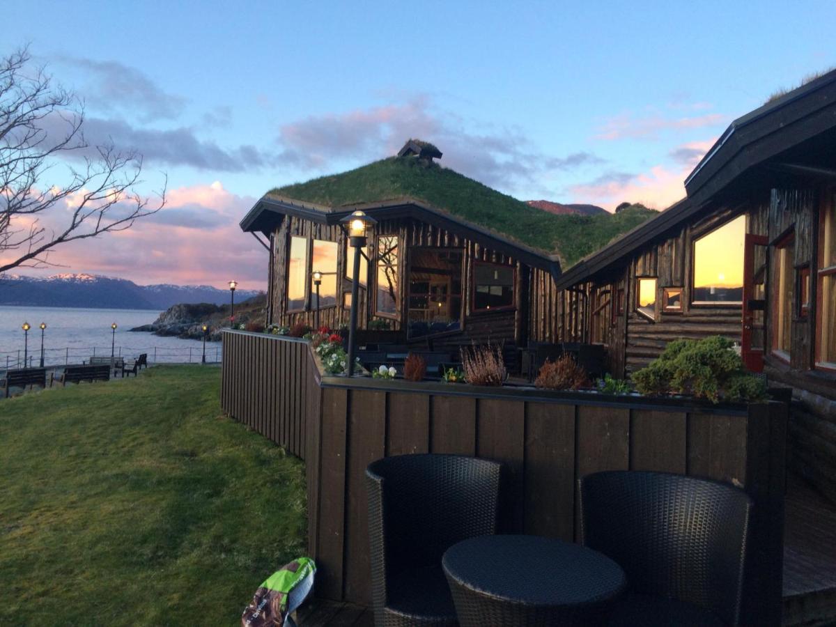 Brekkestranda Fjordhotel Brekke  Ngoại thất bức ảnh